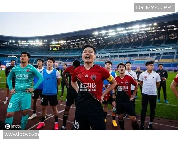 深圳足球队的比赛经验分析与发展策略探讨